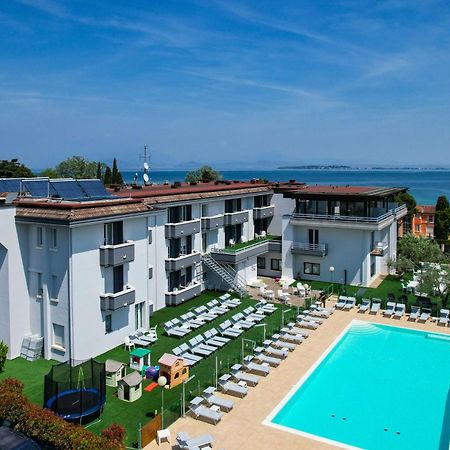 Hotel Oliveto Ντεζεντσάνο ντελ Γκάρντα Εξωτερικό φωτογραφία