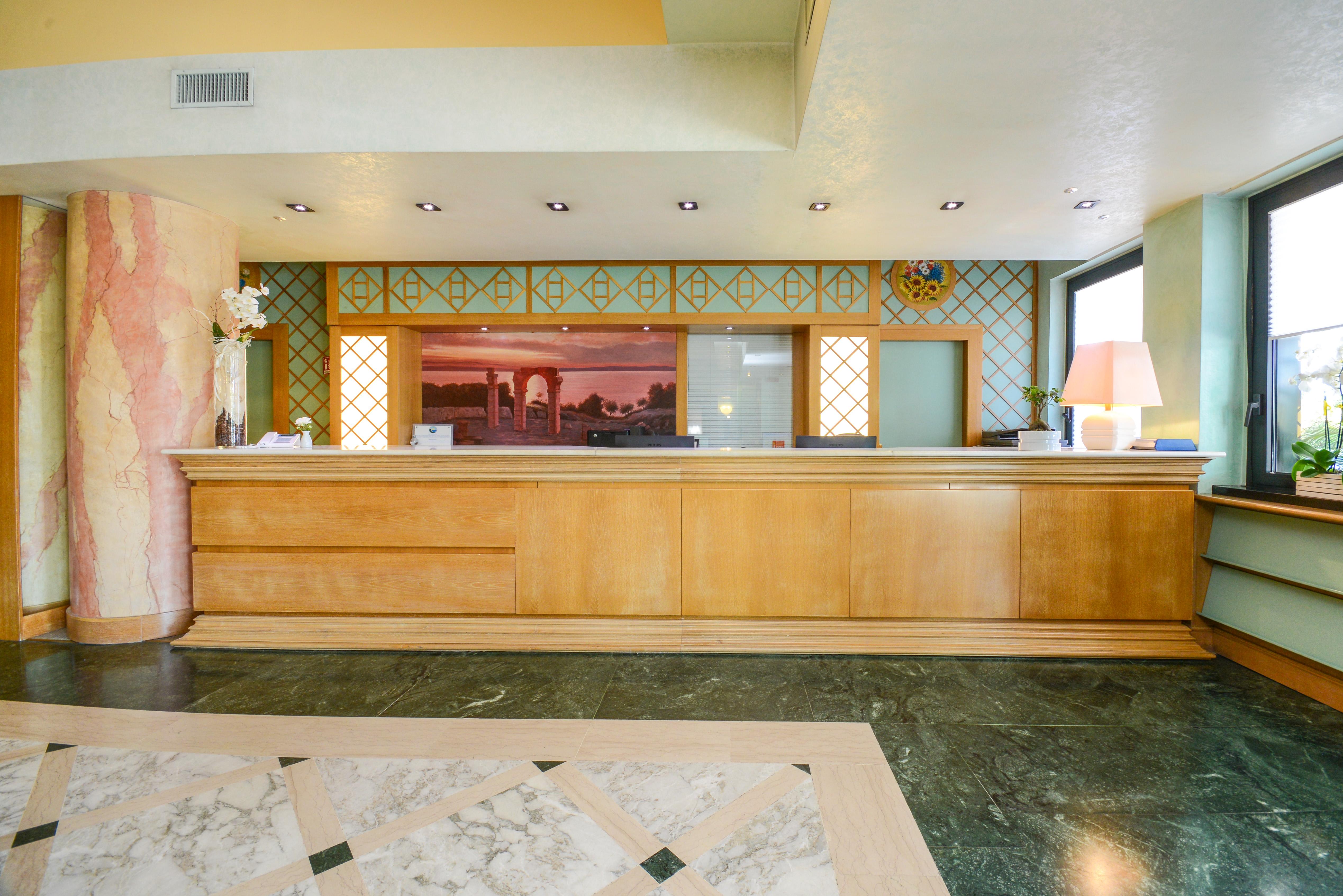 Hotel Oliveto Ντεζεντσάνο ντελ Γκάρντα Εξωτερικό φωτογραφία