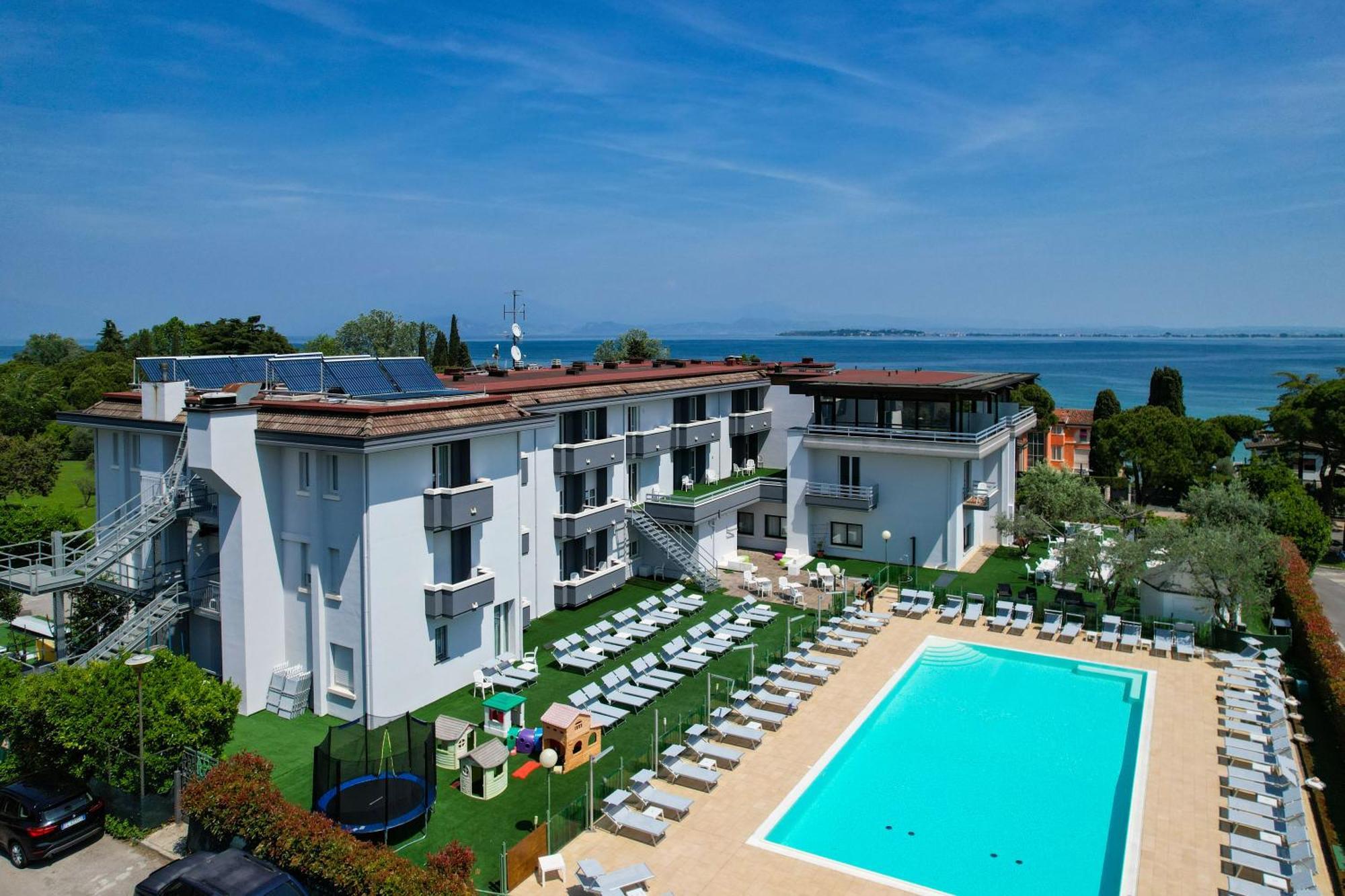 Hotel Oliveto Ντεζεντσάνο ντελ Γκάρντα Εξωτερικό φωτογραφία